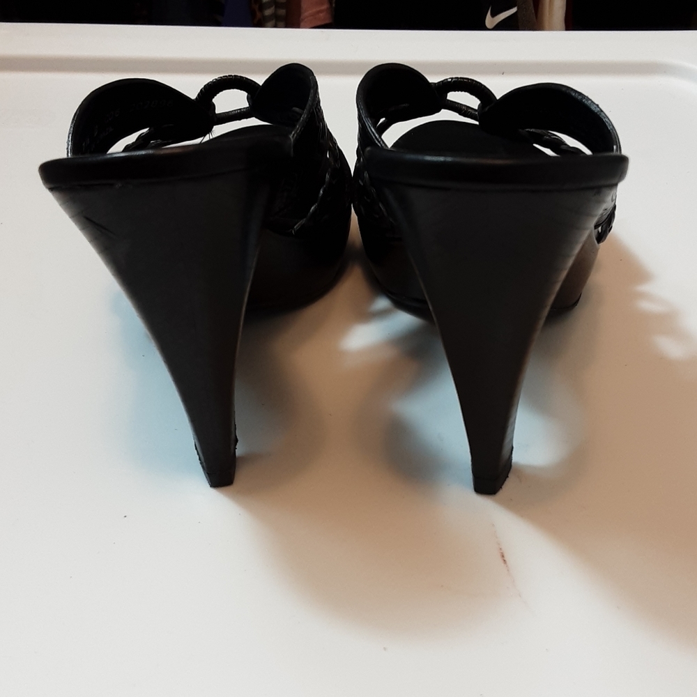 Cole Haan Slip On - Picture 4 of 13